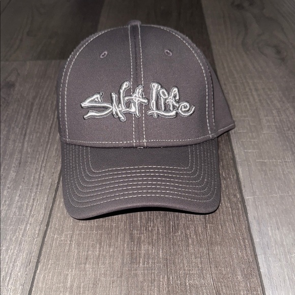Salt Life Embroidered Dark and Light Gray hat - Picture 1 of 3